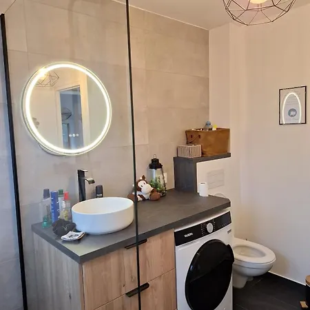 - Chez Antoine Et Eva Appartement Angers